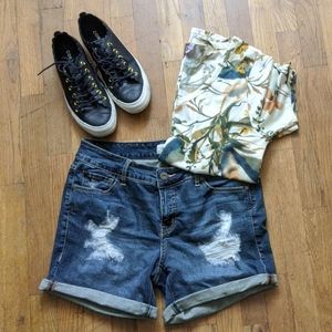 Torrid size 10 shorts